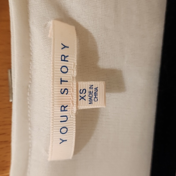 White Cold Shoulder Blouse - Picture 3 of 6